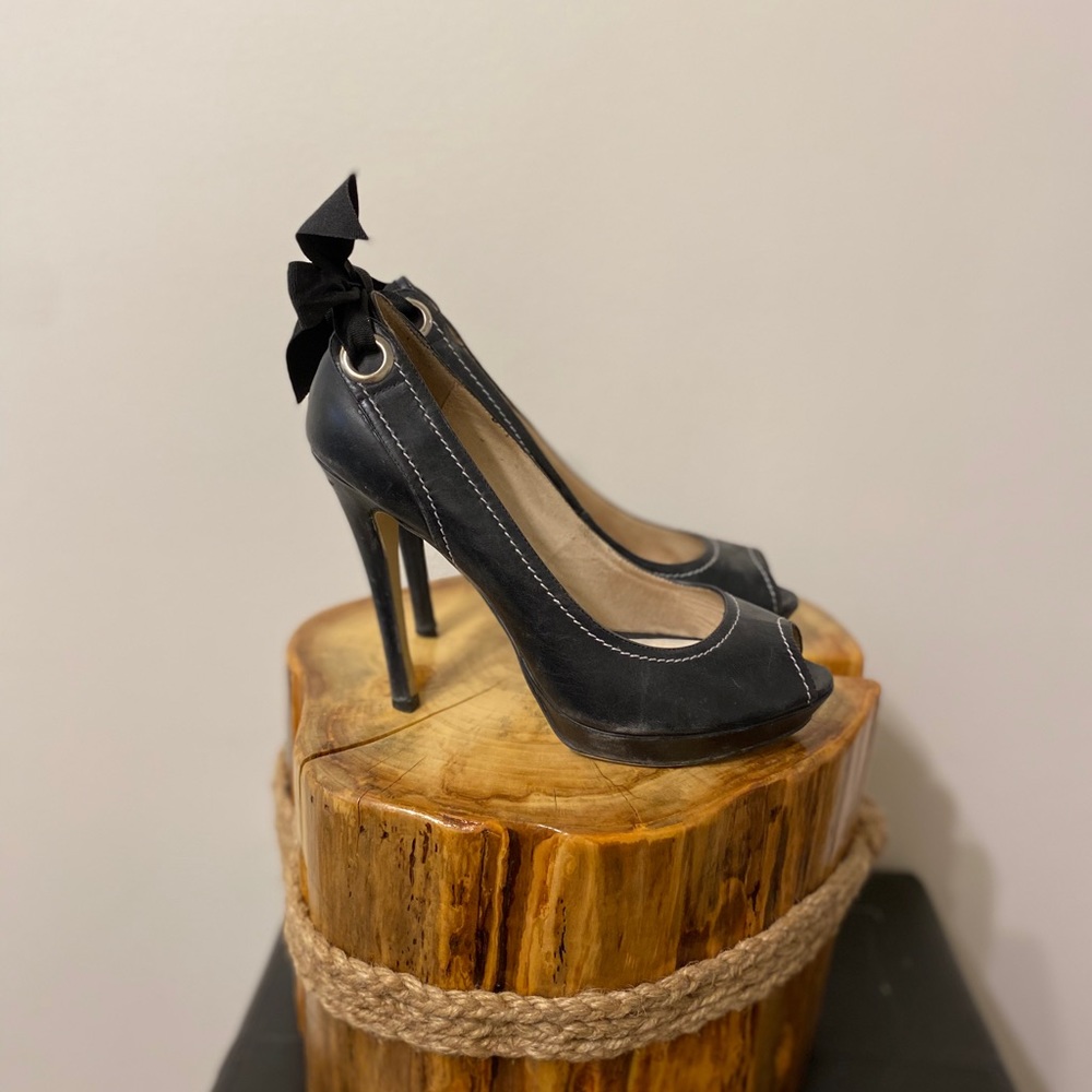 LEATHER | High Heels - Size 9